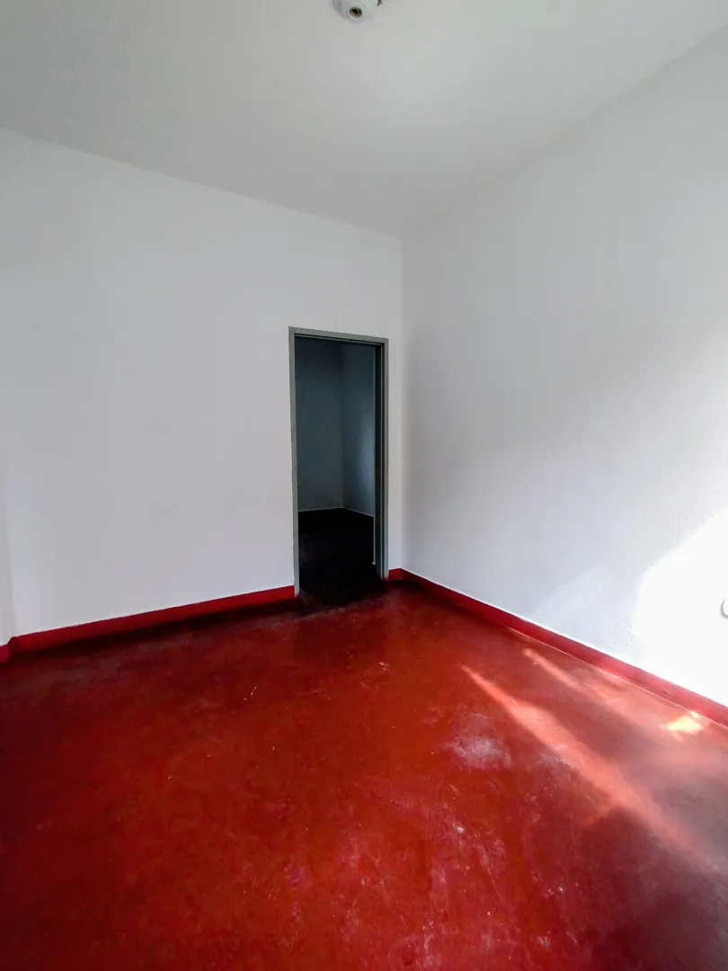 Casa &agrave; venda no centro de Igarat&aacute;  Igaratá - 