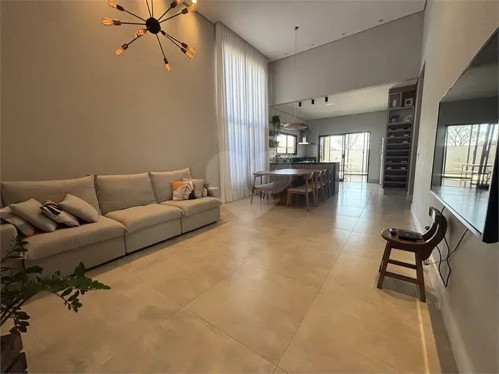 Casa &agrave; venda 3 su&iacute;tes, no condom&iacute;nio Residencial Jardim Villa Verona, Sorocaba - SP Avenida Paraná - - 