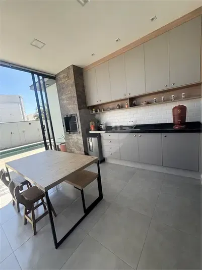 Casa &agrave; venda 3 su&iacute;tes, no condom&iacute;nio Residencial Jardim Villa Verona, Sorocaba - SP Avenida Paraná - - 