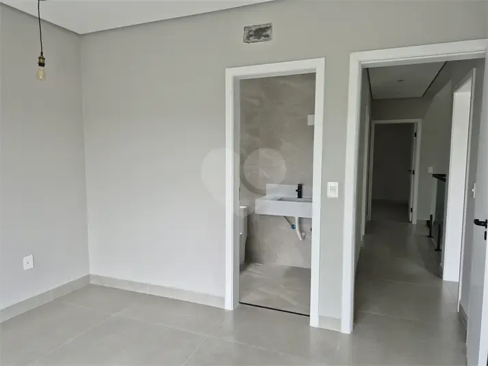 Casa &agrave; venda com 3 su&iacute;tes, no condom&iacute;nio Helena Maria - Sorocaba/Sp Alameda Ravenna - - 