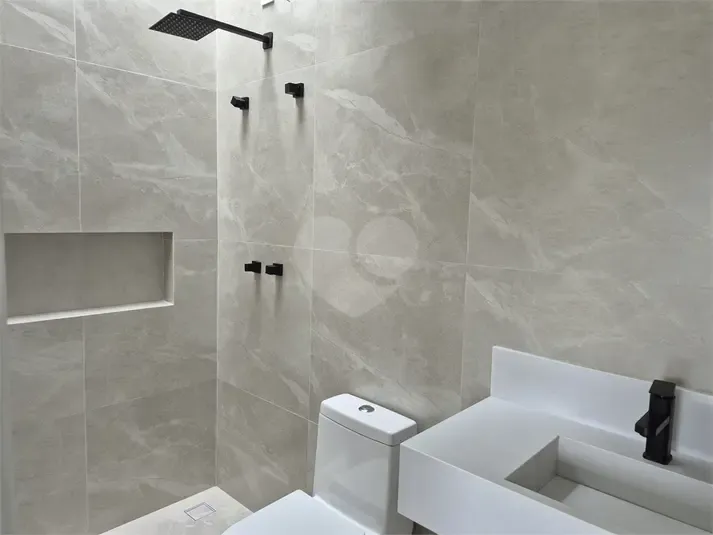 Casa &agrave; venda com 3 su&iacute;tes, no condom&iacute;nio Helena Maria - Sorocaba/Sp Alameda Ravenna - - 