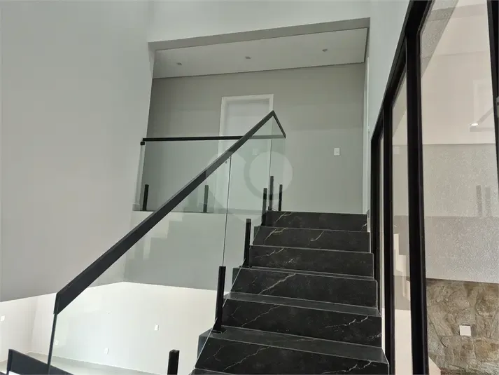 Casa &agrave; venda com 3 su&iacute;tes, no condom&iacute;nio Helena Maria - Sorocaba/Sp Alameda Ravenna - - 