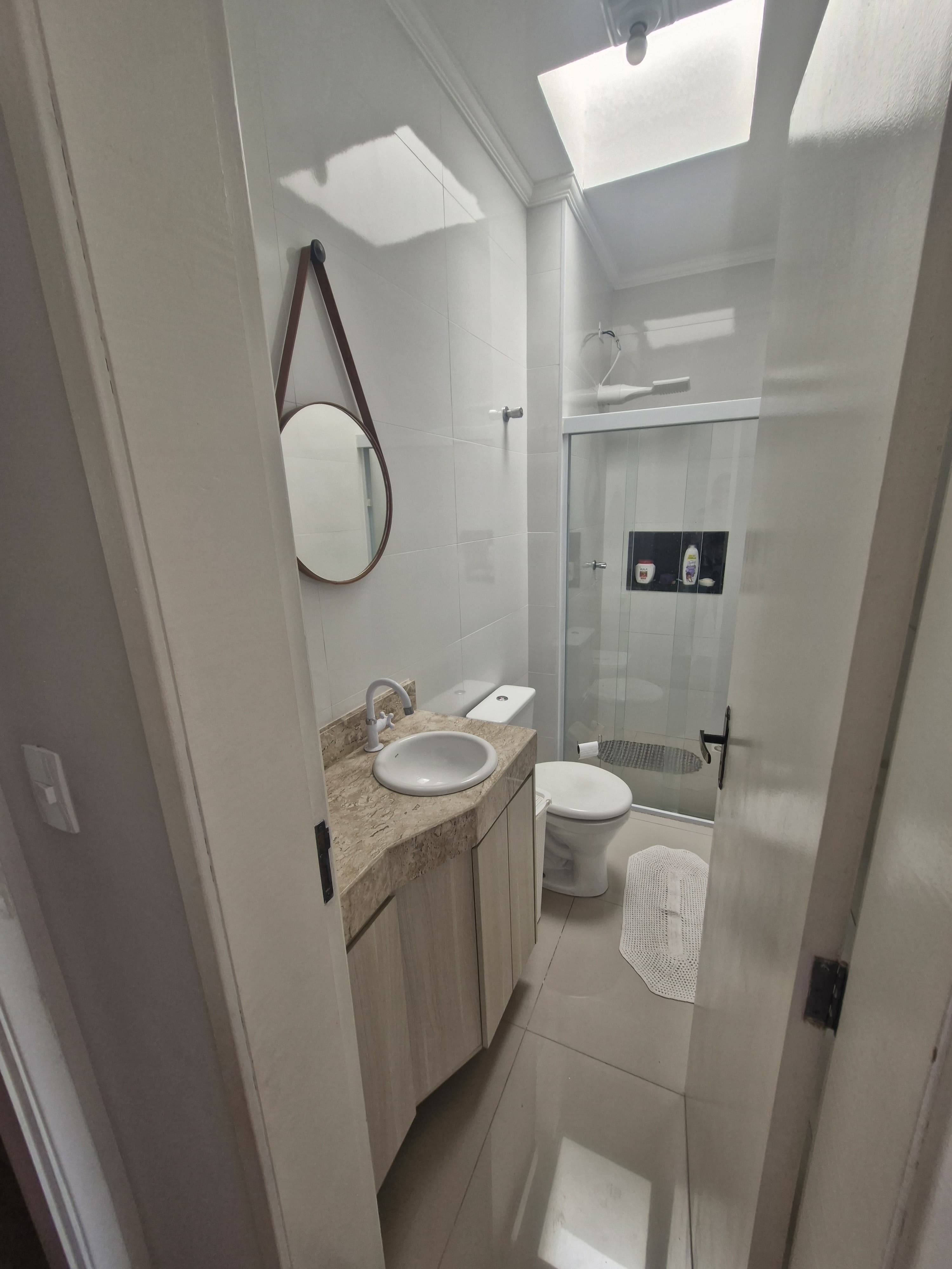 Sobrado 2 dormit&oacute;rios - Jardim santos Dumont2 dormit&oacute;rios os dois s&atilde;o su&iacute;tes Lavabo Lavand  Mogi das Cruzes - 