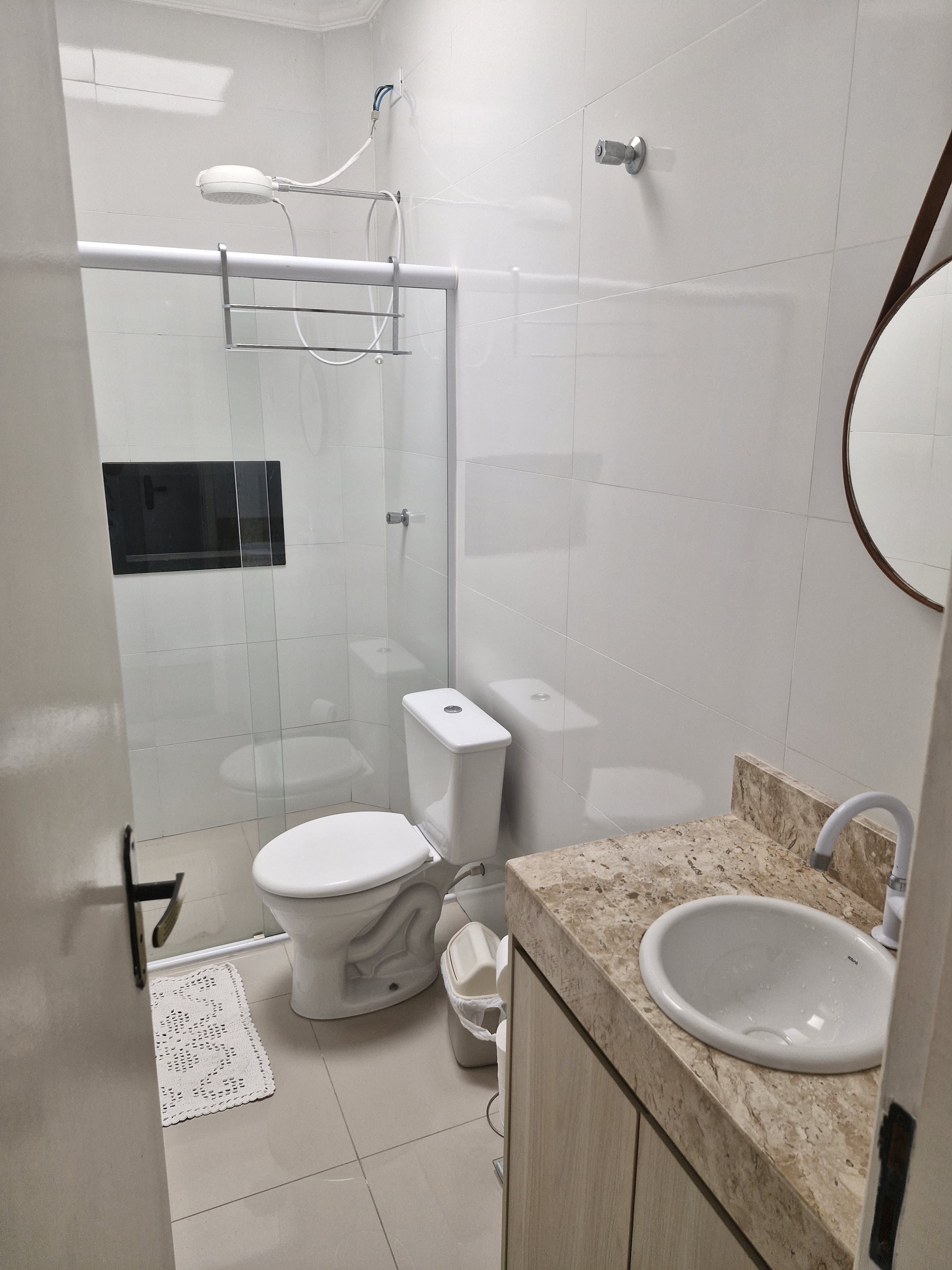 Sobrado 2 dormit&oacute;rios - Jardim santos Dumont2 dormit&oacute;rios os dois s&atilde;o su&iacute;tes Lavabo Lavand  Mogi das Cruzes - 