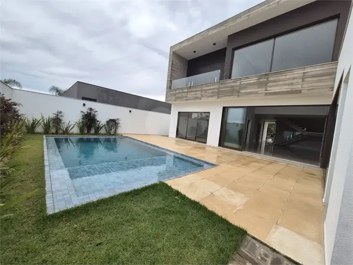 Casa &agrave; venda com 4 su&iacute;tes, no condom&iacute;nio Alphaville Nova Esplanada Iii, Votorantim - SP Rua Buenos Aires - - 