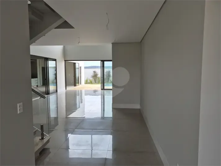 Casa &agrave; venda com 4 su&iacute;tes, no condom&iacute;nio Alphaville Nova Esplanada Iii, Votorantim - SP Rua Buenos Aires - - 