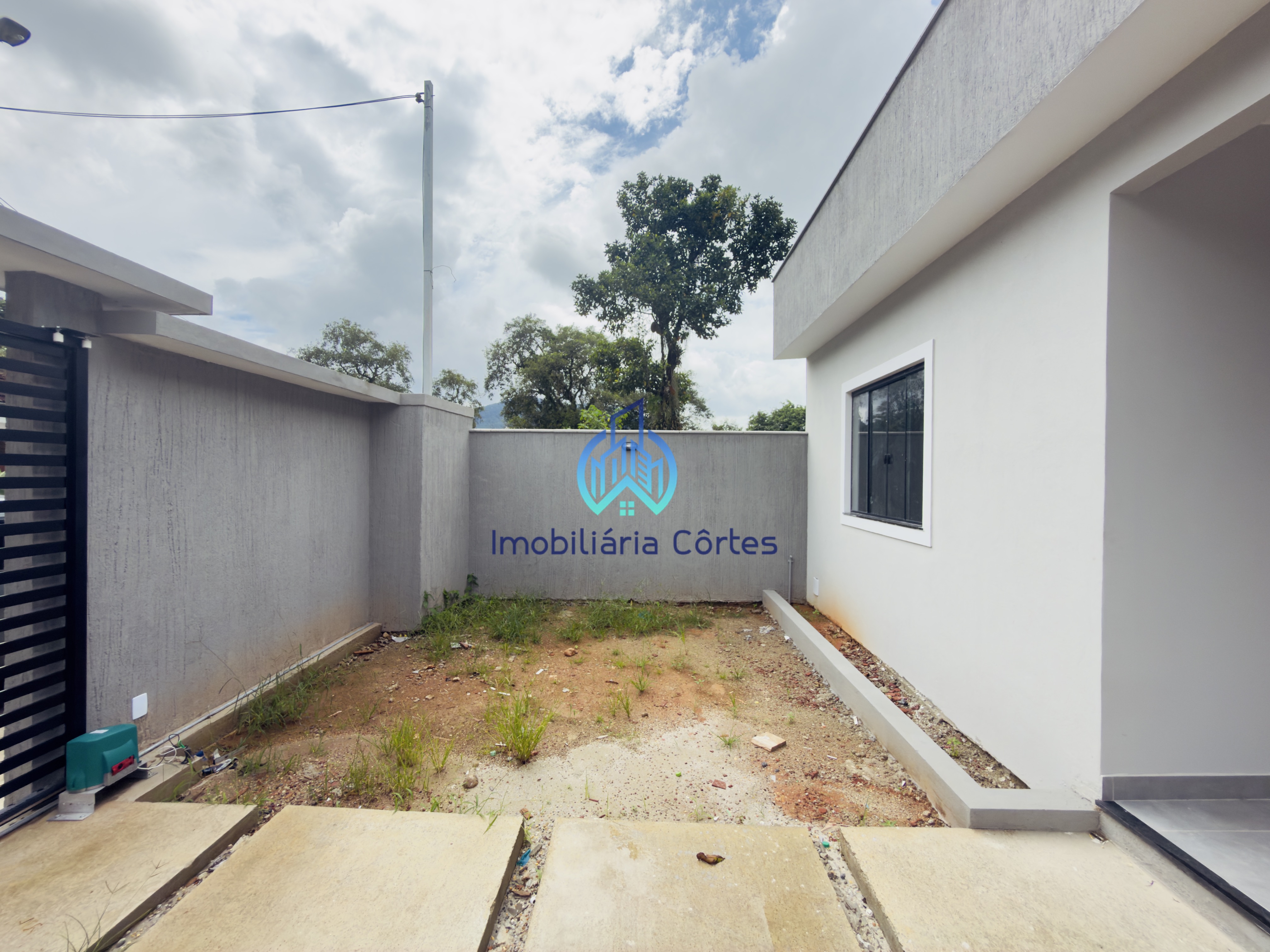 Casa moderna com 2 dormit&oacute;rios no Centro de Guapimirim para loca&ccedil;&atilde;o Rua Nestor Pereira Guapimirim - 