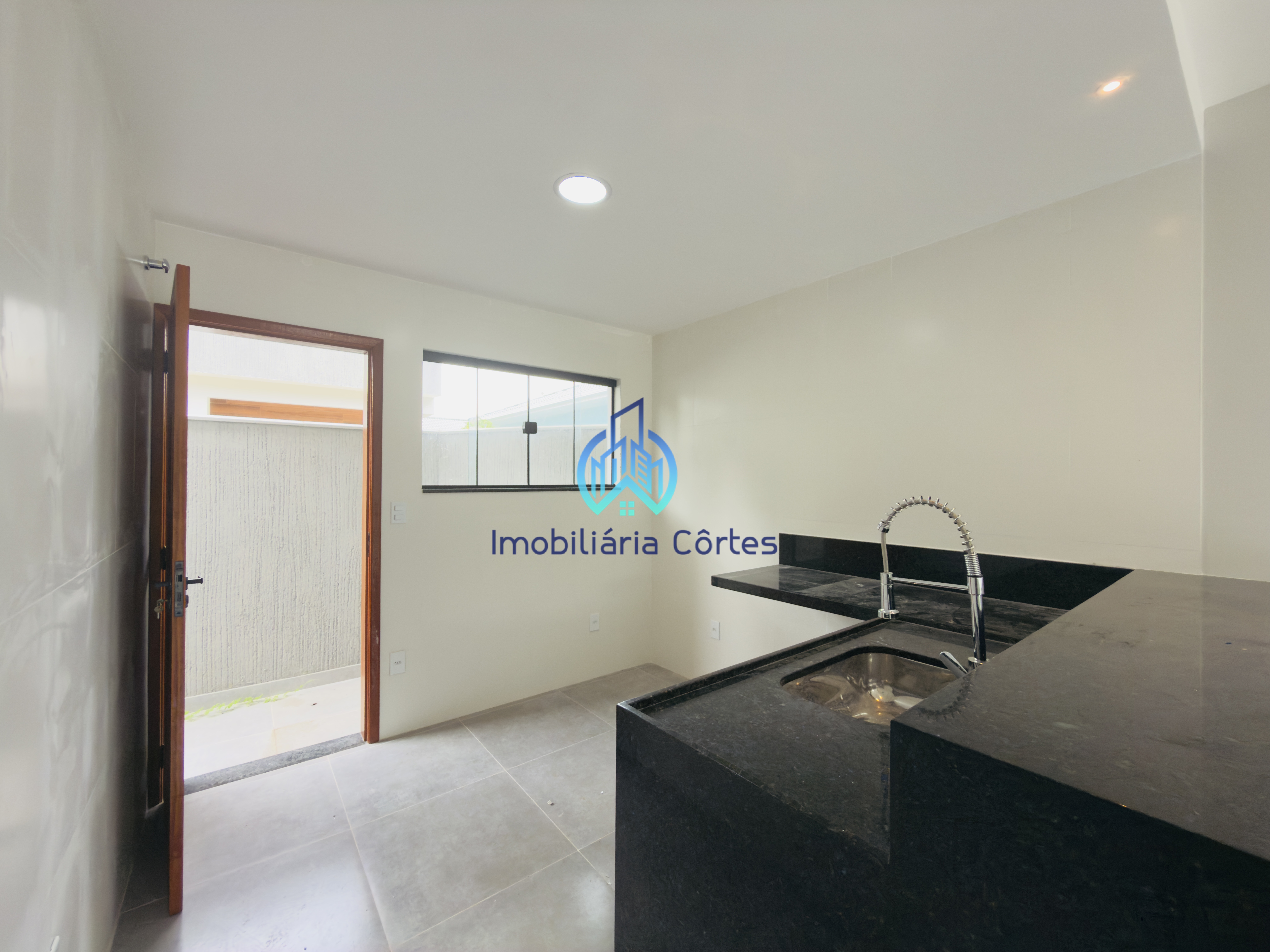 Casa moderna com 2 dormit&oacute;rios no Centro de Guapimirim para loca&ccedil;&atilde;o Rua Nestor Pereira Guapimirim - 