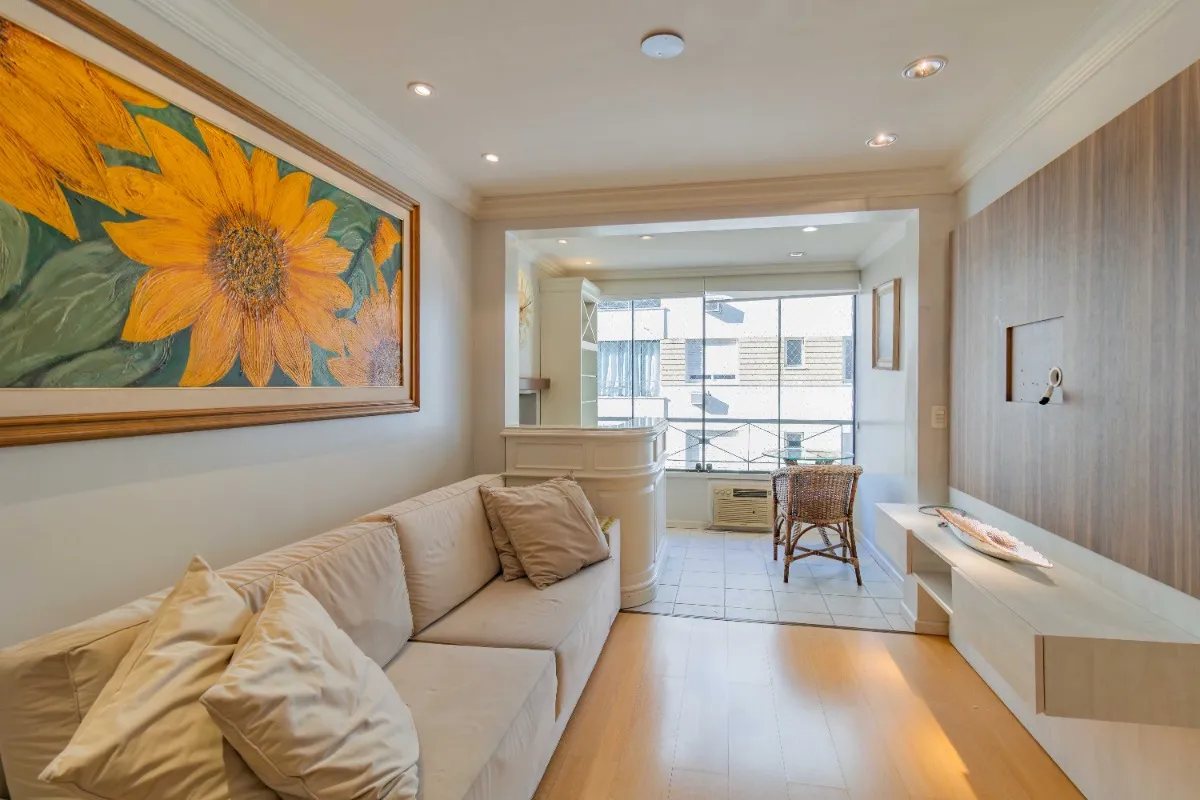R$ 595.000 - &Oacute;TIMO APARTAMENTO - MOBILIADO - 84M2 - 3 DORM - SU&Iacute;TE - CHURRASQUEIRA - VAGA Rua Afonso Taunay Porto Alegre - 
