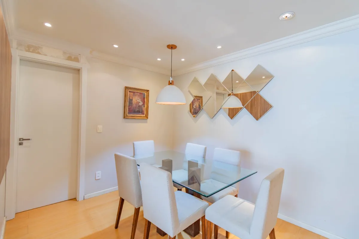 R$ 595.000 - &Oacute;TIMO APARTAMENTO - MOBILIADO - 84M2 - 3 DORM - SU&Iacute;TE - CHURRASQUEIRA - VAGA Rua Afonso Taunay Porto Alegre - 