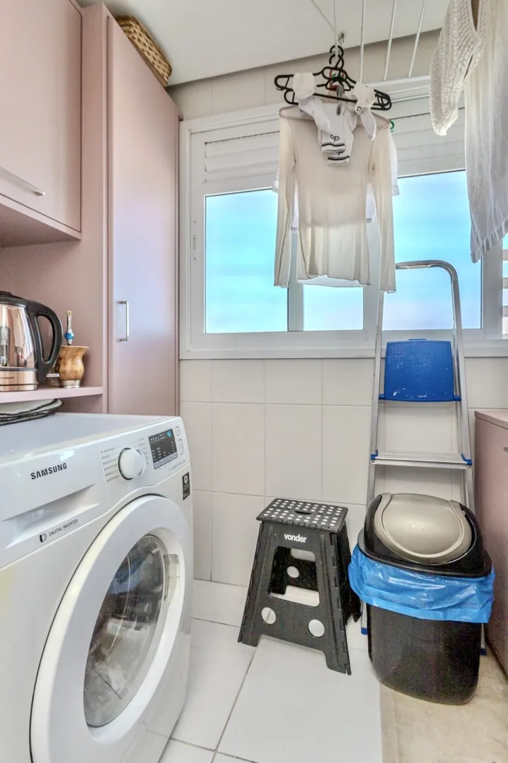 R$ 1.125.000 - MARAVILHOSO APARTAMENTO - 86M2 - 3 DORM - SU&Iacute;TE - 2 VAGAS - VISTA - INFRA Rua Mata Bacelar Porto Alegre - 
