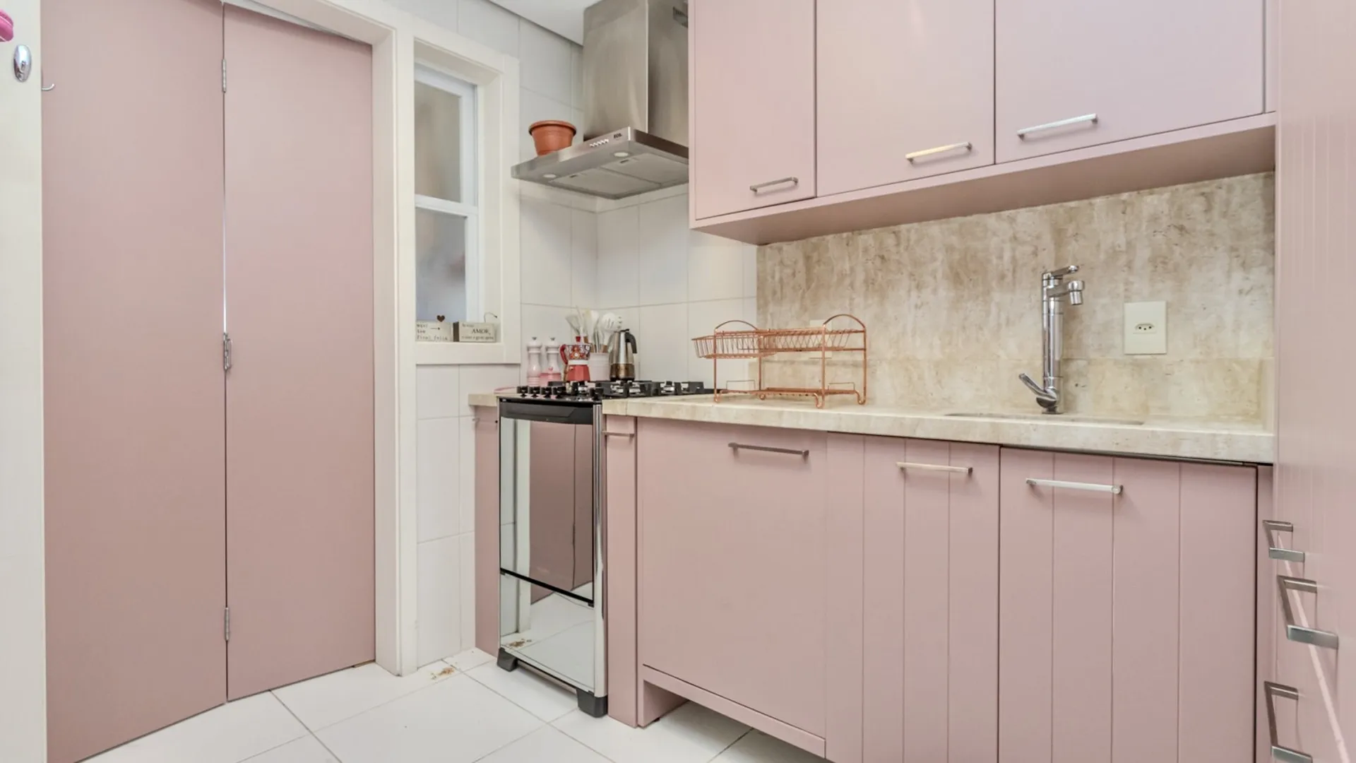 R$ 1.125.000 - MARAVILHOSO APARTAMENTO - 86M2 - 3 DORM - SU&Iacute;TE - 2 VAGAS - VISTA - INFRA Rua Mata Bacelar Porto Alegre - 