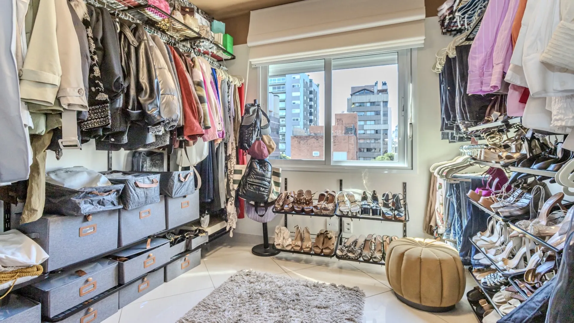 R$ 1.125.000 - MARAVILHOSO APARTAMENTO - 86M2 - 3 DORM - SU&Iacute;TE - 2 VAGAS - VISTA - INFRA Rua Mata Bacelar Porto Alegre - 