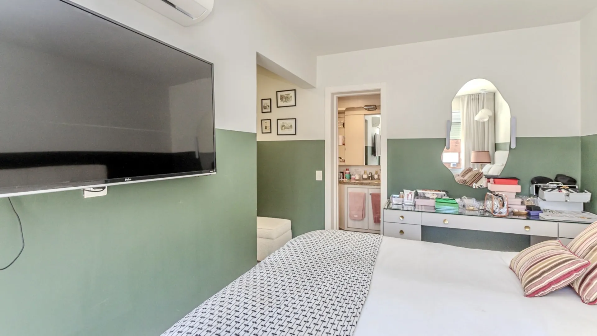 R$ 1.125.000 - MARAVILHOSO APARTAMENTO - 86M2 - 3 DORM - SU&Iacute;TE - 2 VAGAS - VISTA - INFRA Rua Mata Bacelar Porto Alegre - 