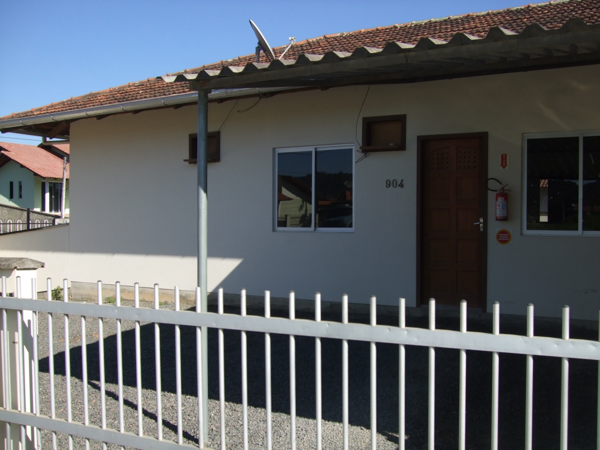 Casa no Bairro Quintino casa 02  Timbó - 