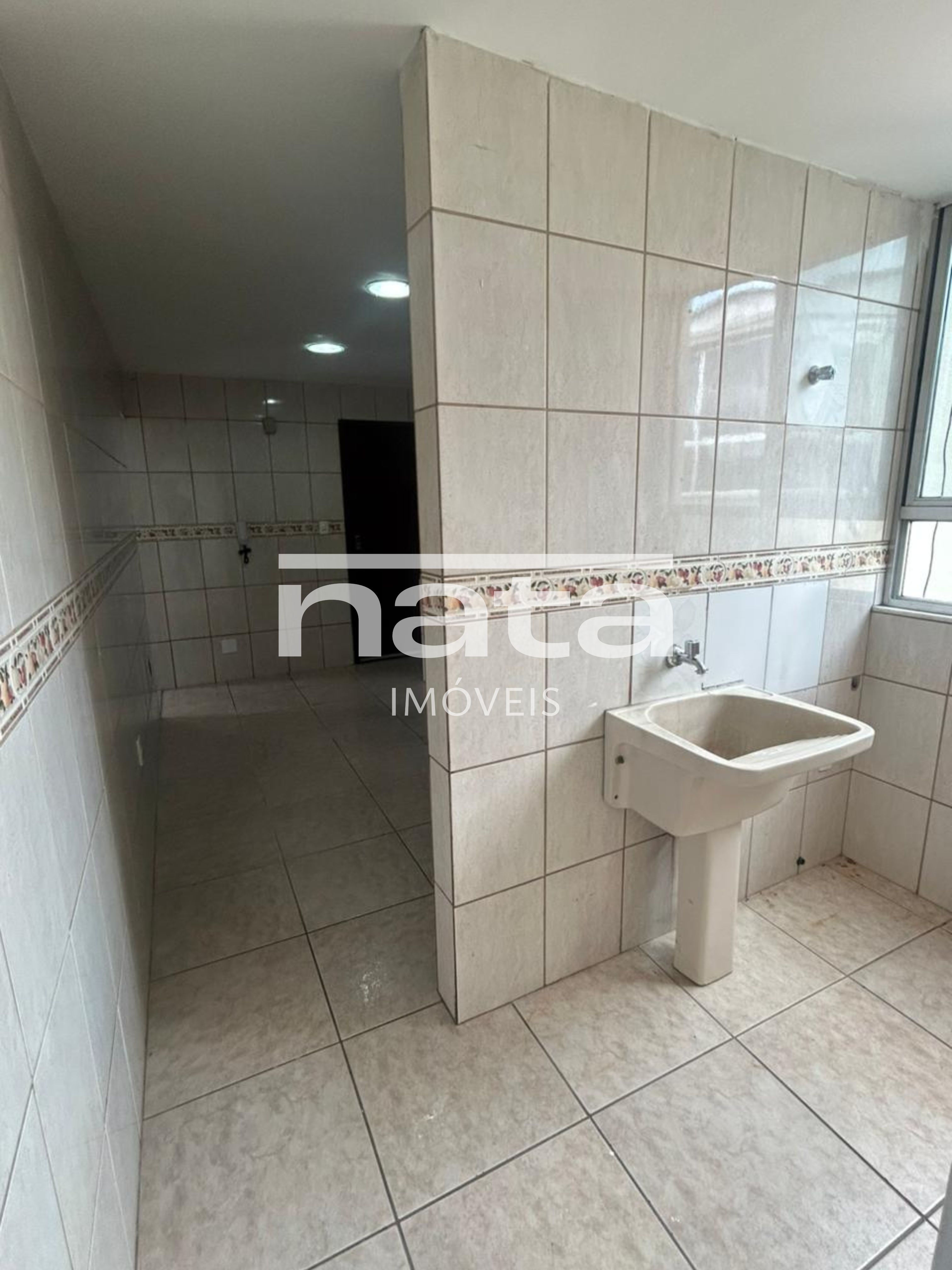 Apartamento com 2 quartos no centro de Caxias para loca&ccedil;&atilde;o Rua Manuel Vieira Duque de Caxias - 