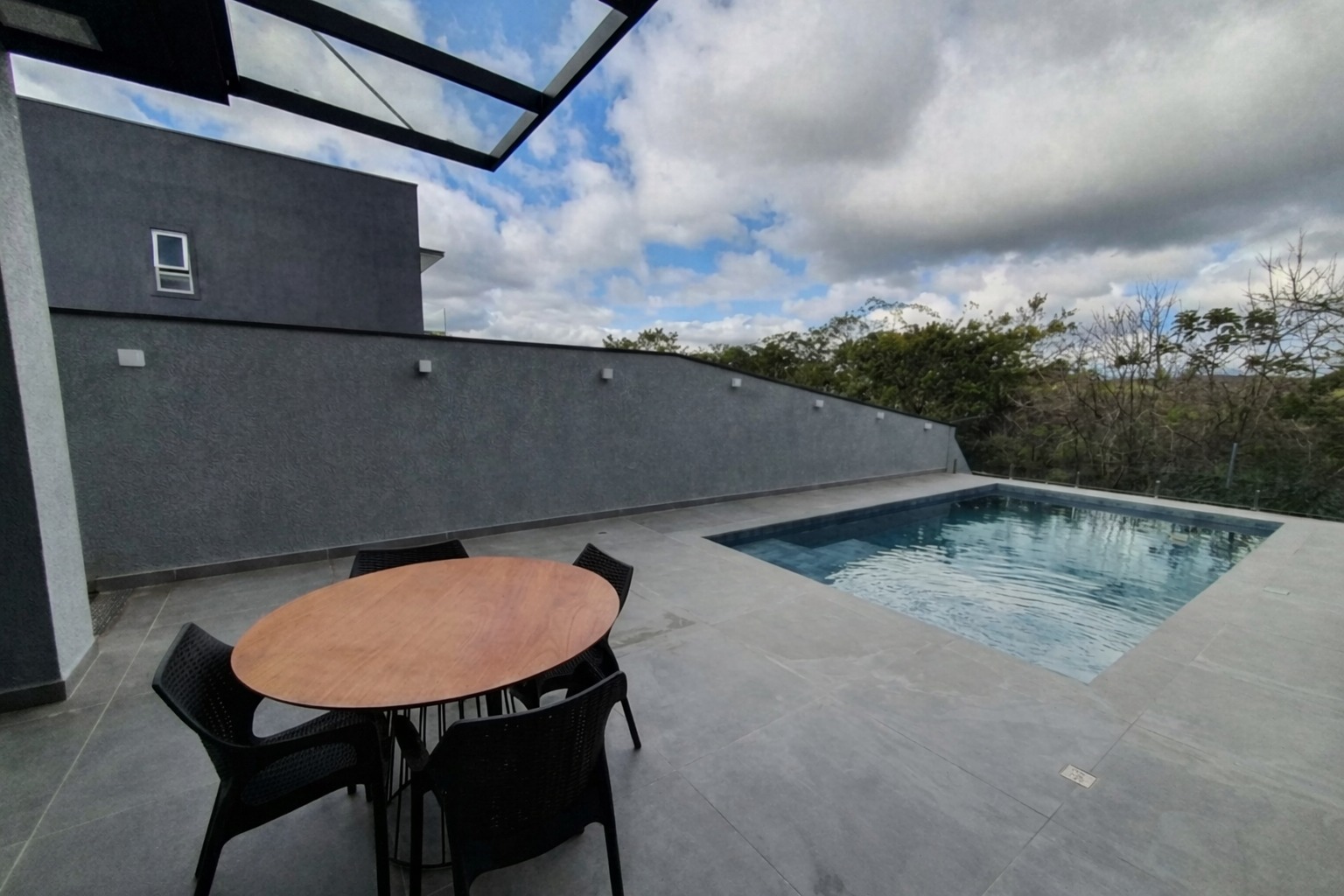 Casa com 3 dormit&oacute;rios,260 m&sup2; - Alphaville Nova Esplanada III - Votorantim - SP Alameda Nova Zelândia Votorantim - 