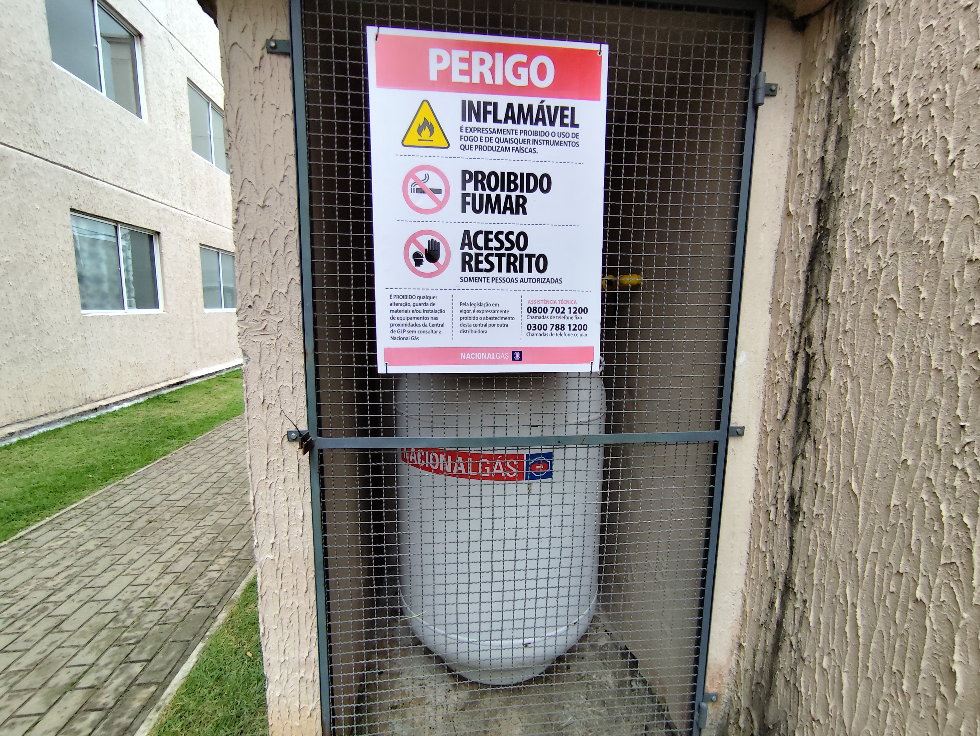 Apartamento &agrave; Venda &ndash; Reserva Premium | Abrantes - Reformado Rua Lagoa Branca Camaçari - 