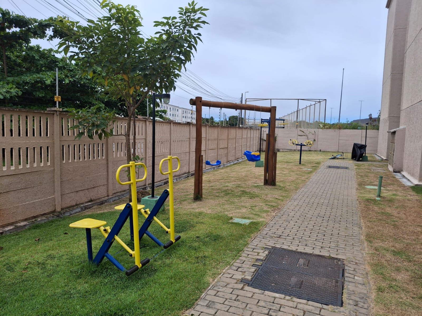 Apartamento &agrave; Venda &ndash; Reserva Premium | Abrantes - Reformado Rua Lagoa Branca Camaçari - 