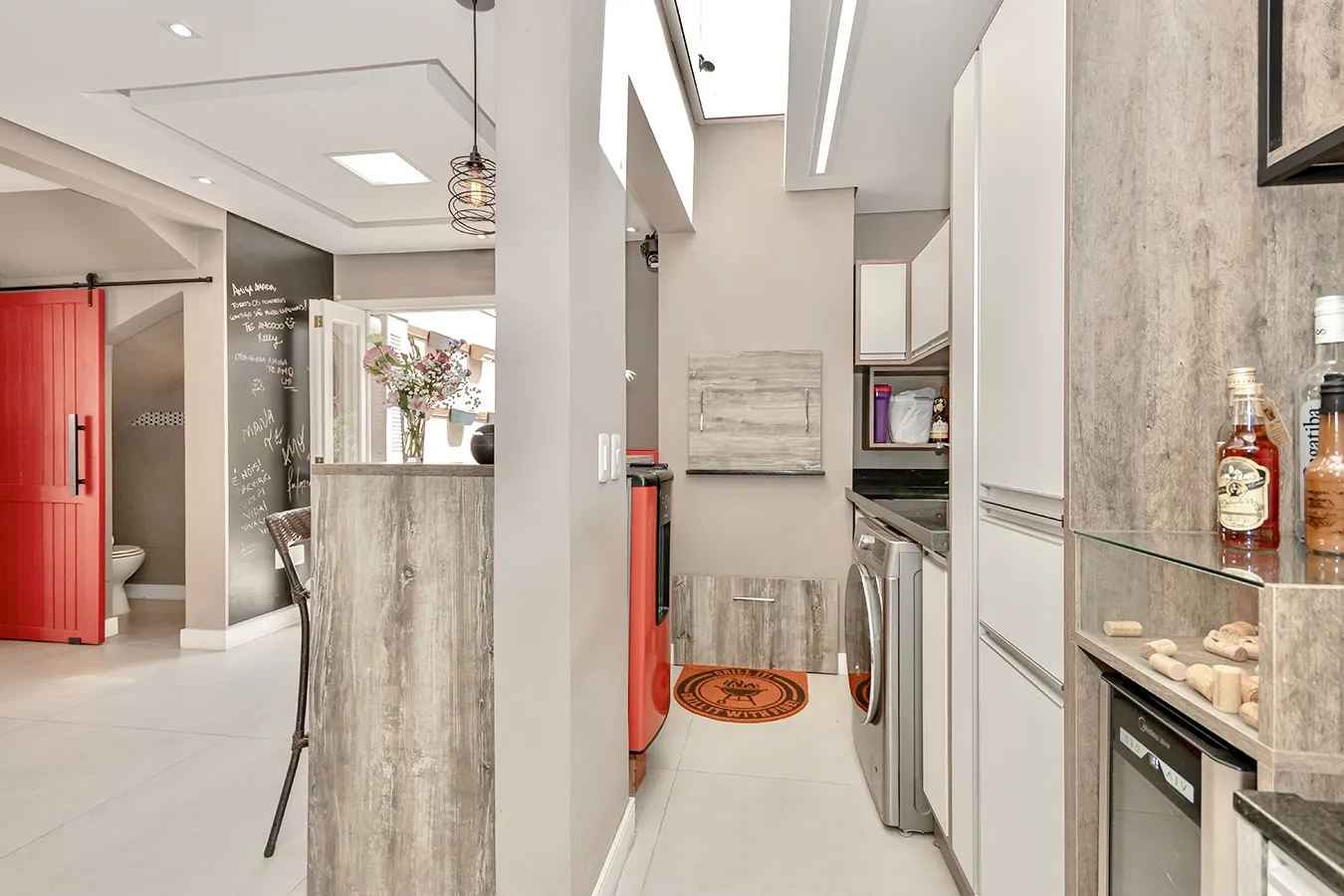 R$ 419.000 - LINDA E ACONCHEGANTE - CASA EM CONDOM&Iacute;NIO - 97M2 - 2 DORM - SU&Iacute;TE - 1 VAGA Rua Dea Coufal Porto Alegre - 