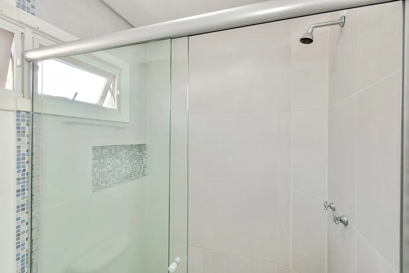 R$ 419.000 - LINDA E ACONCHEGANTE - CASA EM CONDOM&Iacute;NIO - 97M2 - 2 DORM - SU&Iacute;TE - 1 VAGA Rua Dea Coufal Porto Alegre - 