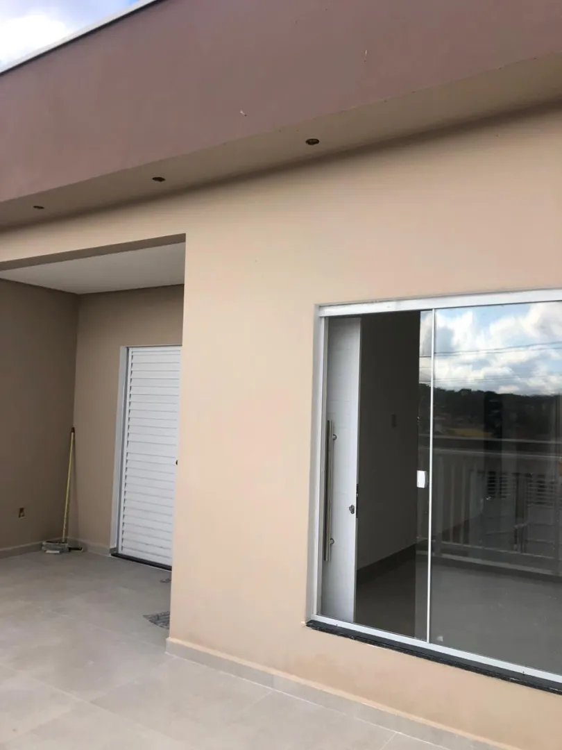 CASA T&Eacute;RREA COM EXCELENTE ACABAMENTO  Franco da Rocha - 