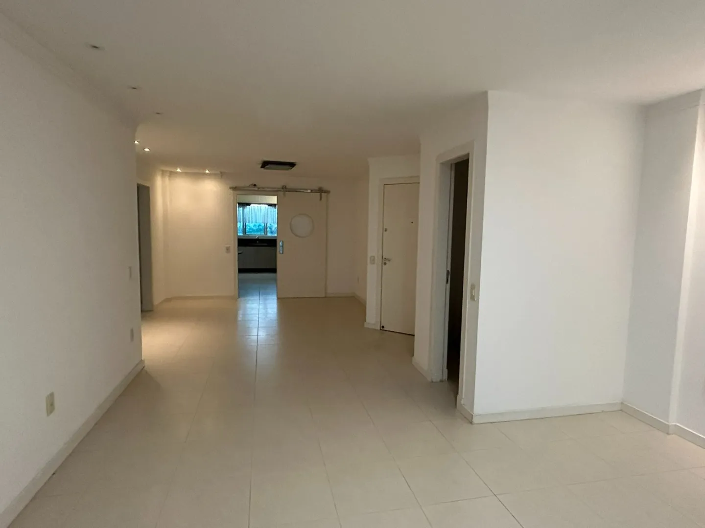 Apartamento - Ed. Rolando Mueller  Timbó - 