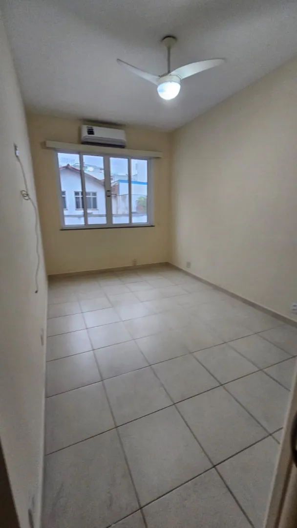 Apartamento 105m&sup2; | 3 Quartos | Av. Oleg&aacute;rio Maciel  - - 