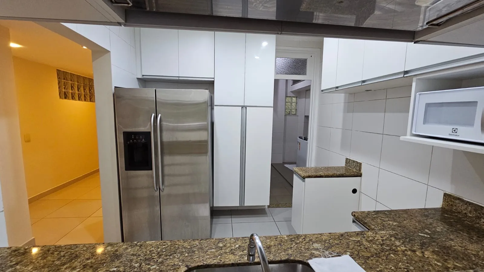 Apartamento 105m&sup2; | 3 Quartos | Av. Oleg&aacute;rio Maciel  - - 