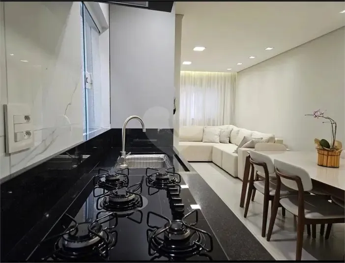 Excelente oportunidade para quem busca conforto, praticidade e &oacute;tima localiza&ccedil;&atilde;o!  - - 