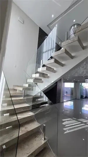 Sobrado sofisticado no Ibiti Reserva com 4 su&iacute;tes, piscina e &aacute;rea gourmet completa  - - 