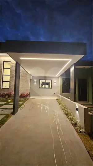 Casa moderna em condom&iacute;nio fechado com lazer completo e alto conforto 🏡✨  - - 