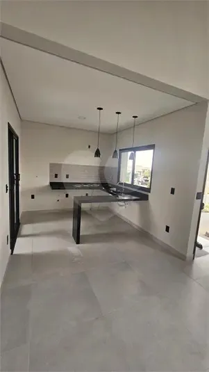 Casa moderna em condom&iacute;nio fechado com lazer completo e alto conforto 🏡✨  - - 