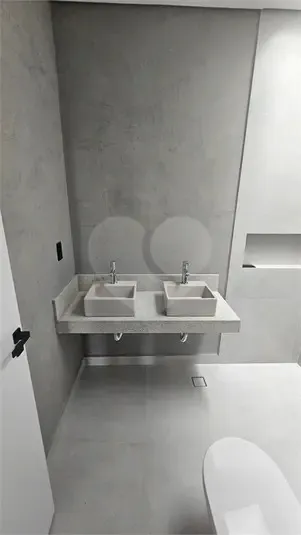 Casa moderna em condom&iacute;nio fechado com lazer completo e alto conforto 🏡✨  - - 