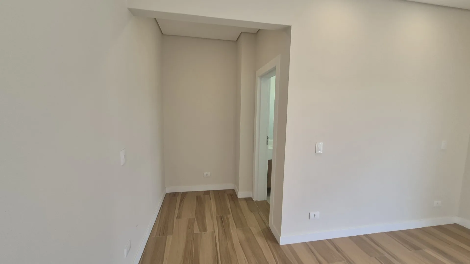 CASA DE ALTO PADR&Atilde;O &ndash; ALPHAVILLE NOVA ESPLANADA 4 | VOTORANTIM / SOROCABA ✨ Ref. 1169160  - - 