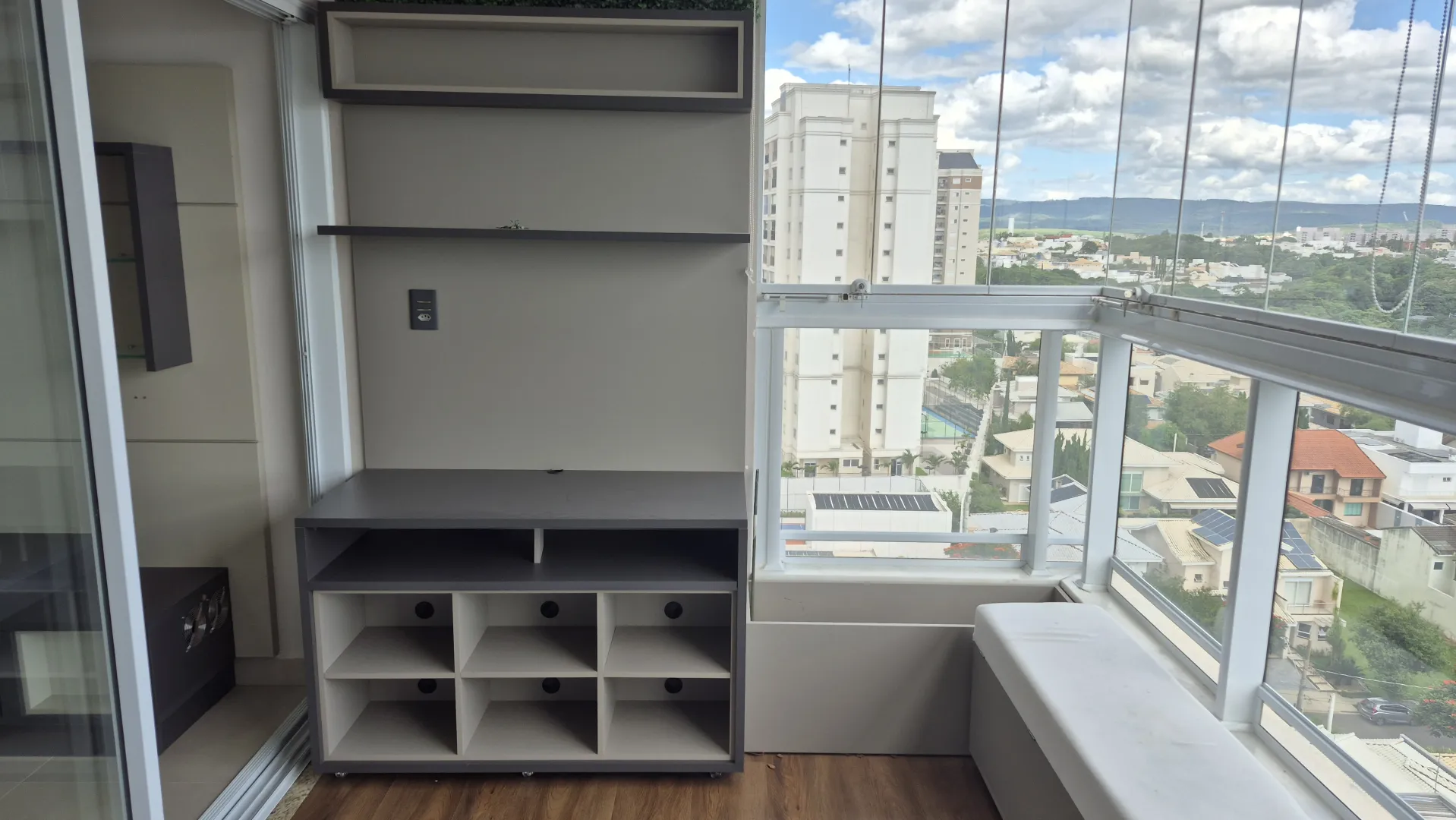 APTO. CAMPOLIM &ndash;  (3 dormit&oacute;rios1 su&iacute;te com closet) | Varanda Gourmet Rua Antônio Perez Hernandez - - 