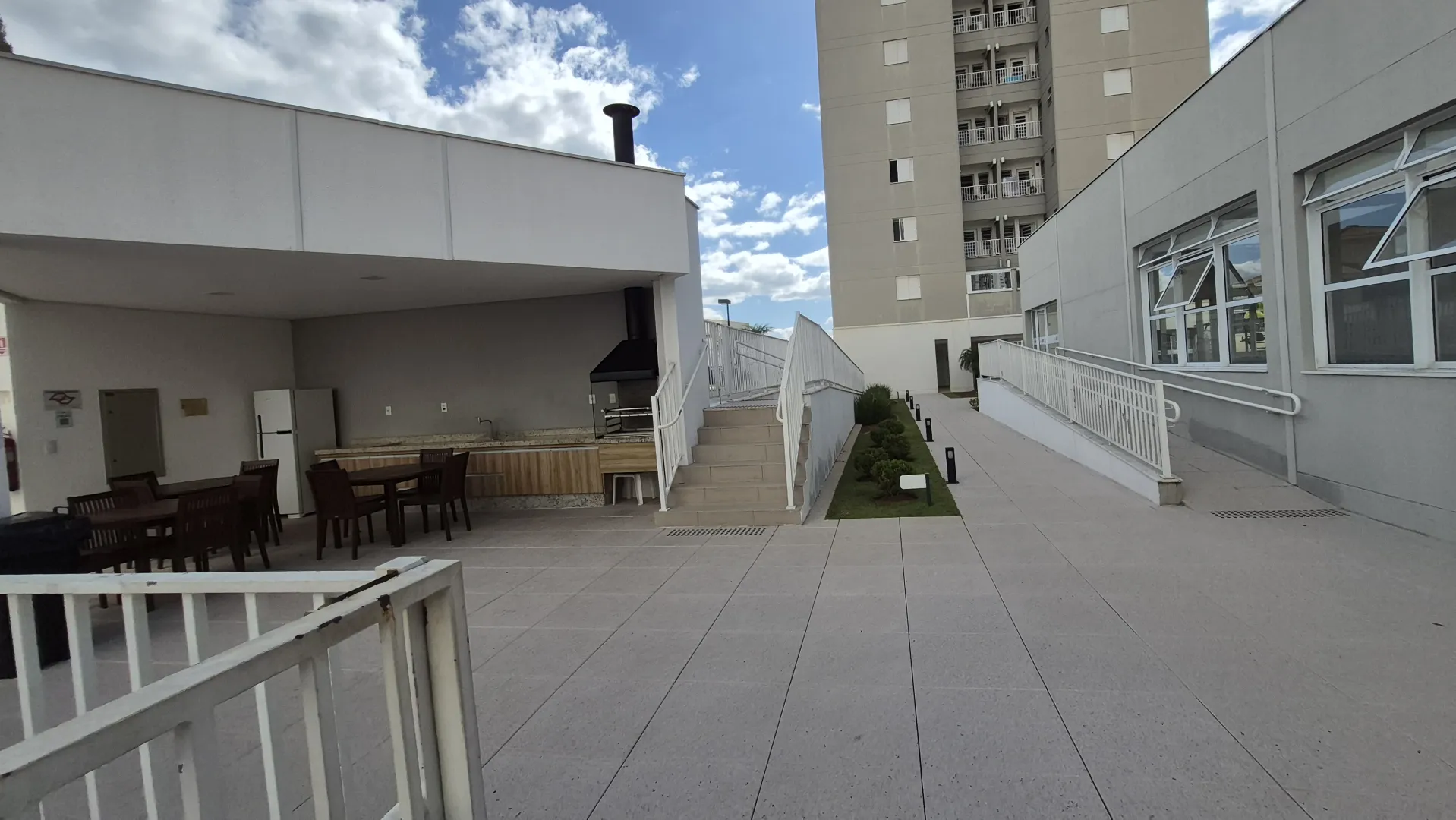 APTO. CAMPOLIM &ndash;  (3 dormit&oacute;rios1 su&iacute;te com closet) | Varanda Gourmet Rua Antônio Perez Hernandez - - 