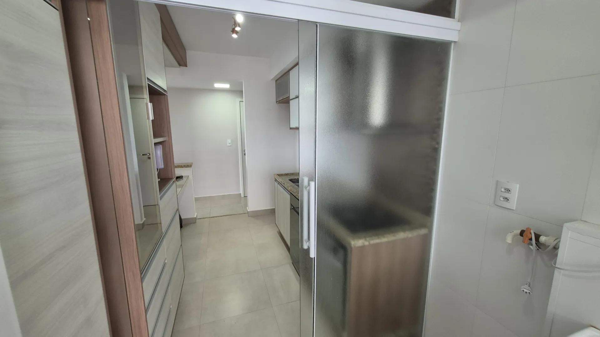 APTO. CAMPOLIM &ndash;  (3 dormit&oacute;rios1 su&iacute;te com closet) | Varanda Gourmet Rua Antônio Perez Hernandez - - 