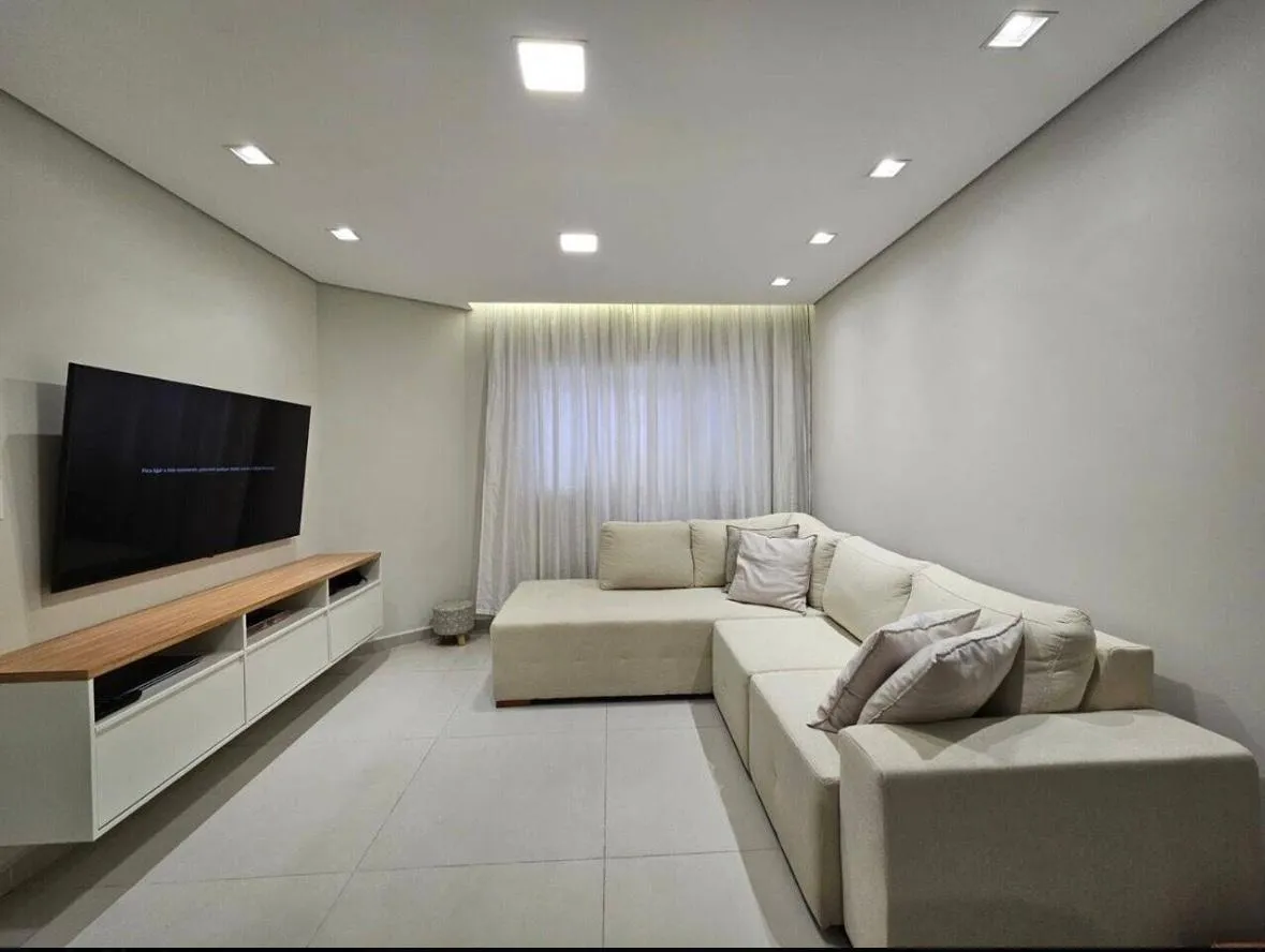 CASA T&Eacute;RREA &Agrave; VENDA &ndash; 2 DORMIT&Oacute;RIOS (1 SU&Iacute;TE) | BAIRRO DOIS CORA&Ccedil;&Otilde;ES &ndash; SOROCABA/SP Rua Giovani Fabri - - 