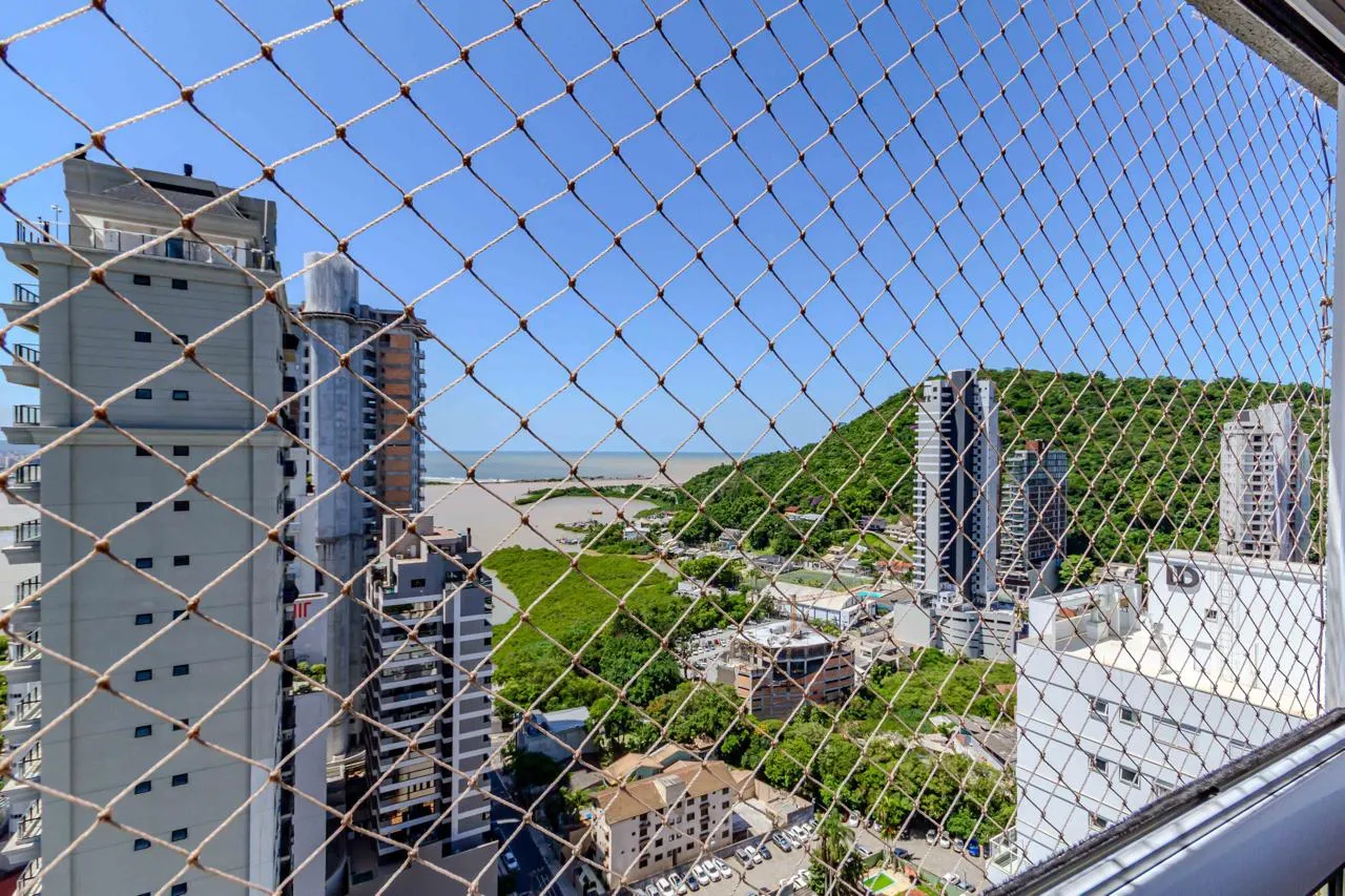 Seu Novo Estilo de Vida no Bairro Fazenda: Apartamento Home Club de Alto Padrão