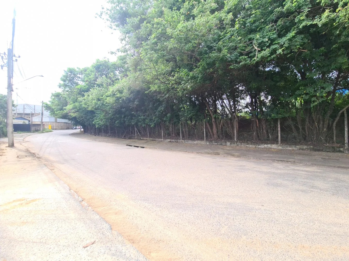 TERRENO P/ FINS INDUSTRIAIS &ndash; EXCELENTE OPORTUNIDADE Cajuru &ndash; Sorocaba/SP Ref. 1173170 Rua Aurélia Luiza M. Zanon - - 