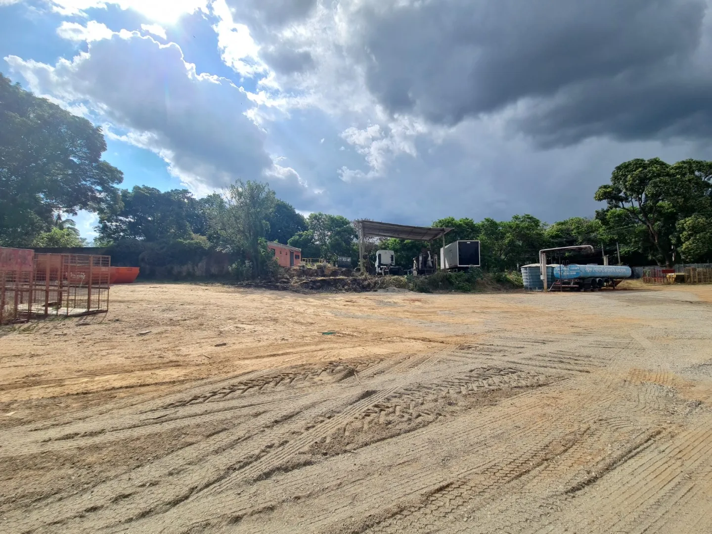 TERRENO P/ FINS INDUSTRIAIS &ndash; EXCELENTE OPORTUNIDADE Cajuru &ndash; Sorocaba/SP Ref. 1173170 Rua Aurélia Luiza M. Zanon - - 