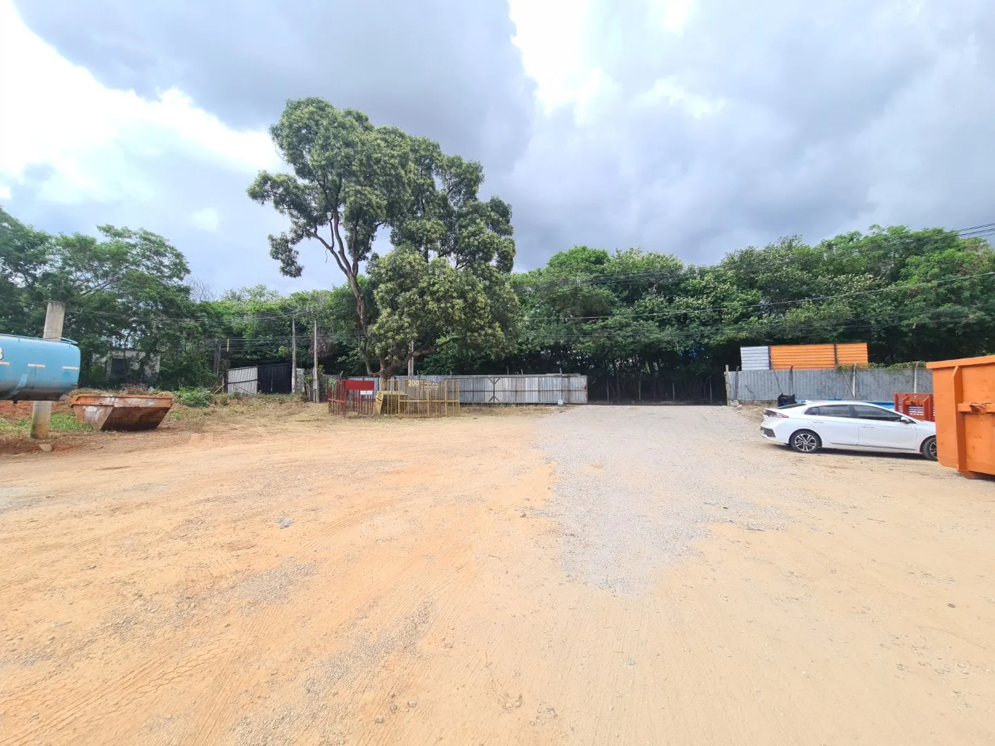 TERRENO P/ FINS INDUSTRIAIS &ndash; EXCELENTE OPORTUNIDADE Cajuru &ndash; Sorocaba/SP Ref. 1173170 Rua Aurélia Luiza M. Zanon - - 