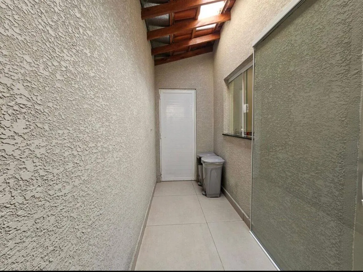 CASA T&Eacute;RREA &Agrave; VENDA &ndash; 2 DORMIT&Oacute;RIOS (1 SU&Iacute;TE)  &ndash; SOROCABA/SP  Ref. 1163122  - - 