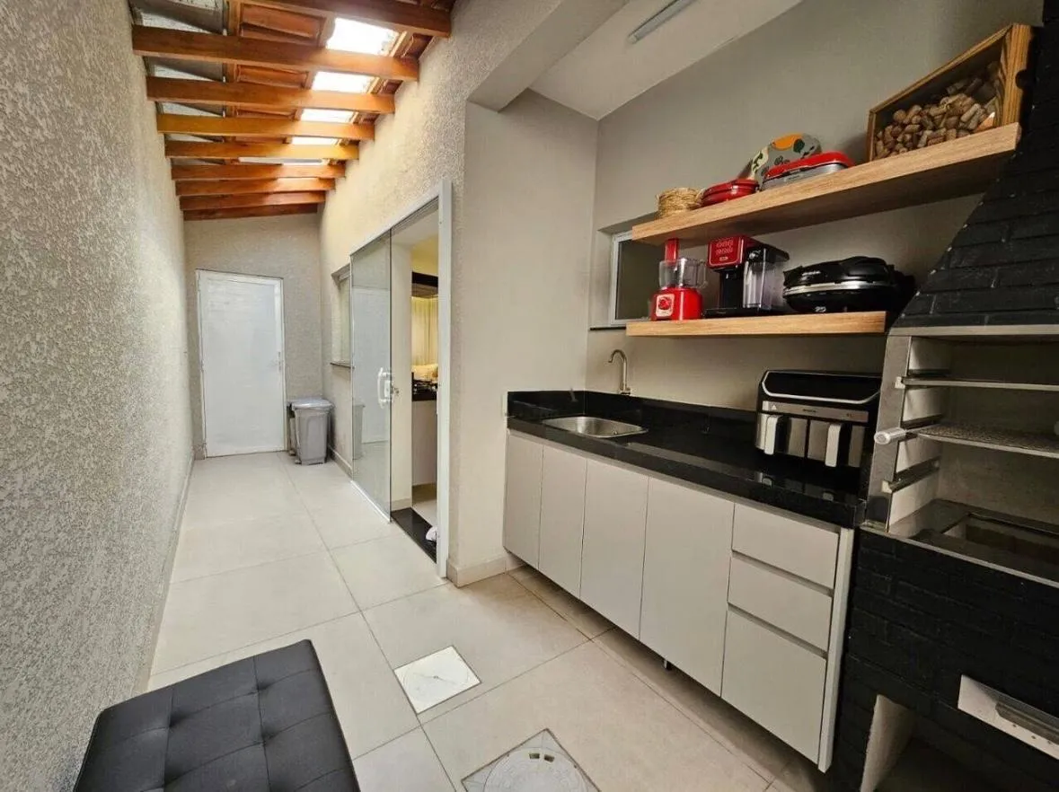 CASA T&Eacute;RREA &Agrave; VENDA &ndash; 2 DORMIT&Oacute;RIOS (1 SU&Iacute;TE)  &ndash; SOROCABA/SP  Ref. 1163122  - - 