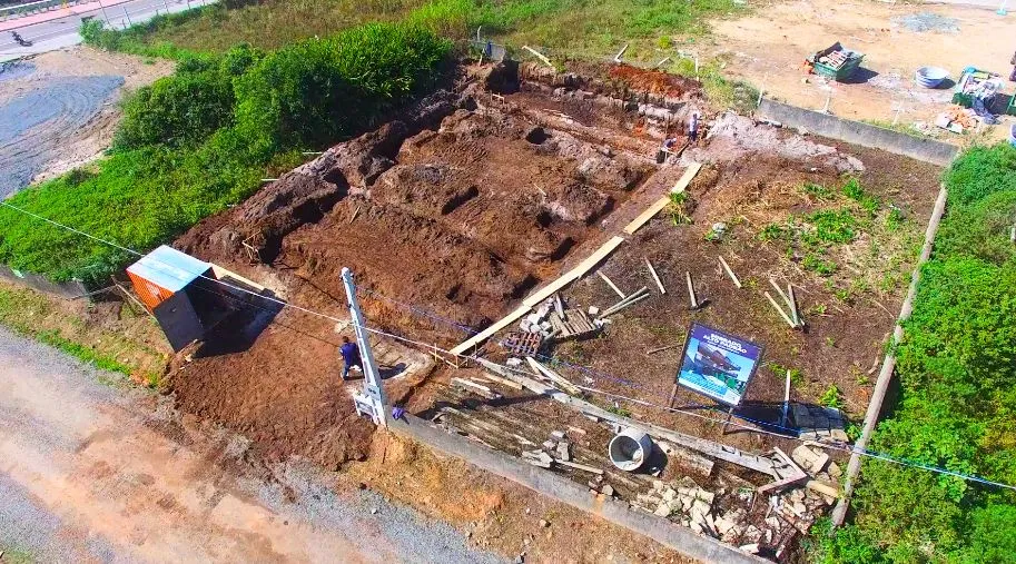 Exclusividade Quadra Mar: Terreno com Vista Permanente no Itacolomí, Balneário Piçarras — foto 8