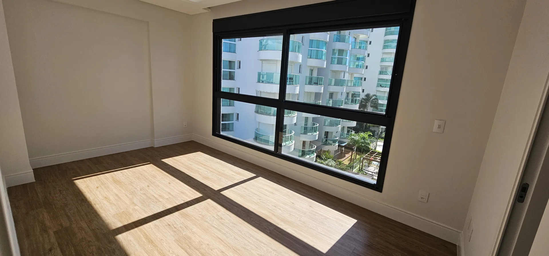 Exclusividade Absoluta na Praia Brava: Cobertura Duplex — foto 11