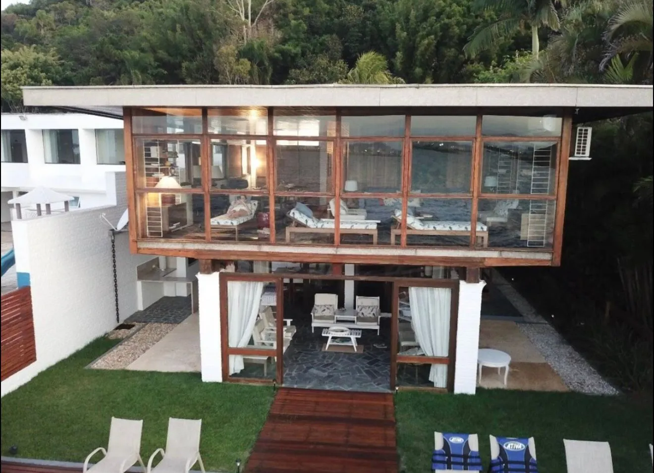Casa de super luxo toda mobilada , para locação O Epítome do Luxo e Conforto em Cabeçudas — foto 2
