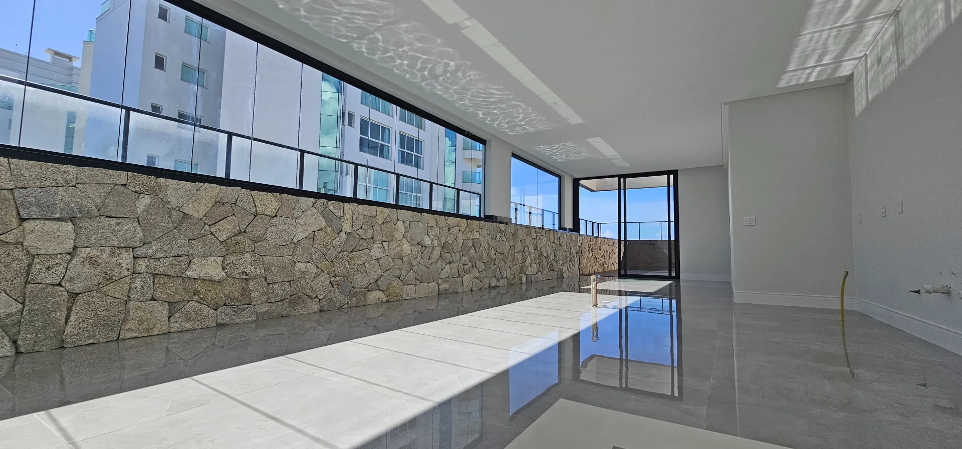 Cobertura Duplex, Piscina Privada,Brava Center Onde a sofisticação encontra o mar