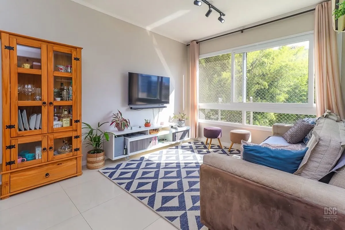 R$ 579.900 - LINDO APARTAMENTO - 65M2 - 2 DORM - SU&Iacute;TE - 2 VAGAS - DEP&Oacute;SITO Rua Luzitana Porto Alegre - 